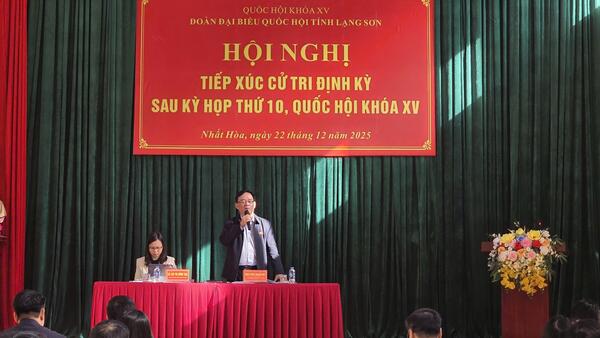 Đoàn Đại biểu Quốc Hội tỉnh Lạng Sơn tiếp xúc cử tri tại xã Nhất Hòa